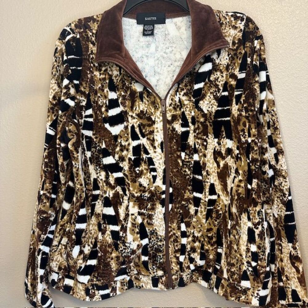 Kaktus Women's Animal Print Soft Velvet‎ Zip Up Jacket Size LG